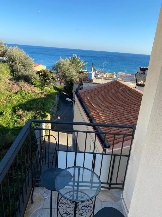 Nick & Santo'S Holiday Homes B&B Giardini Naxos Luaran gambar