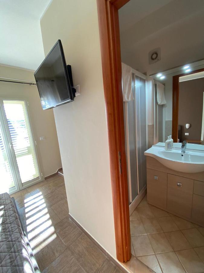 Nick & Santo'S Holiday Homes B&B Giardini Naxos Luaran gambar